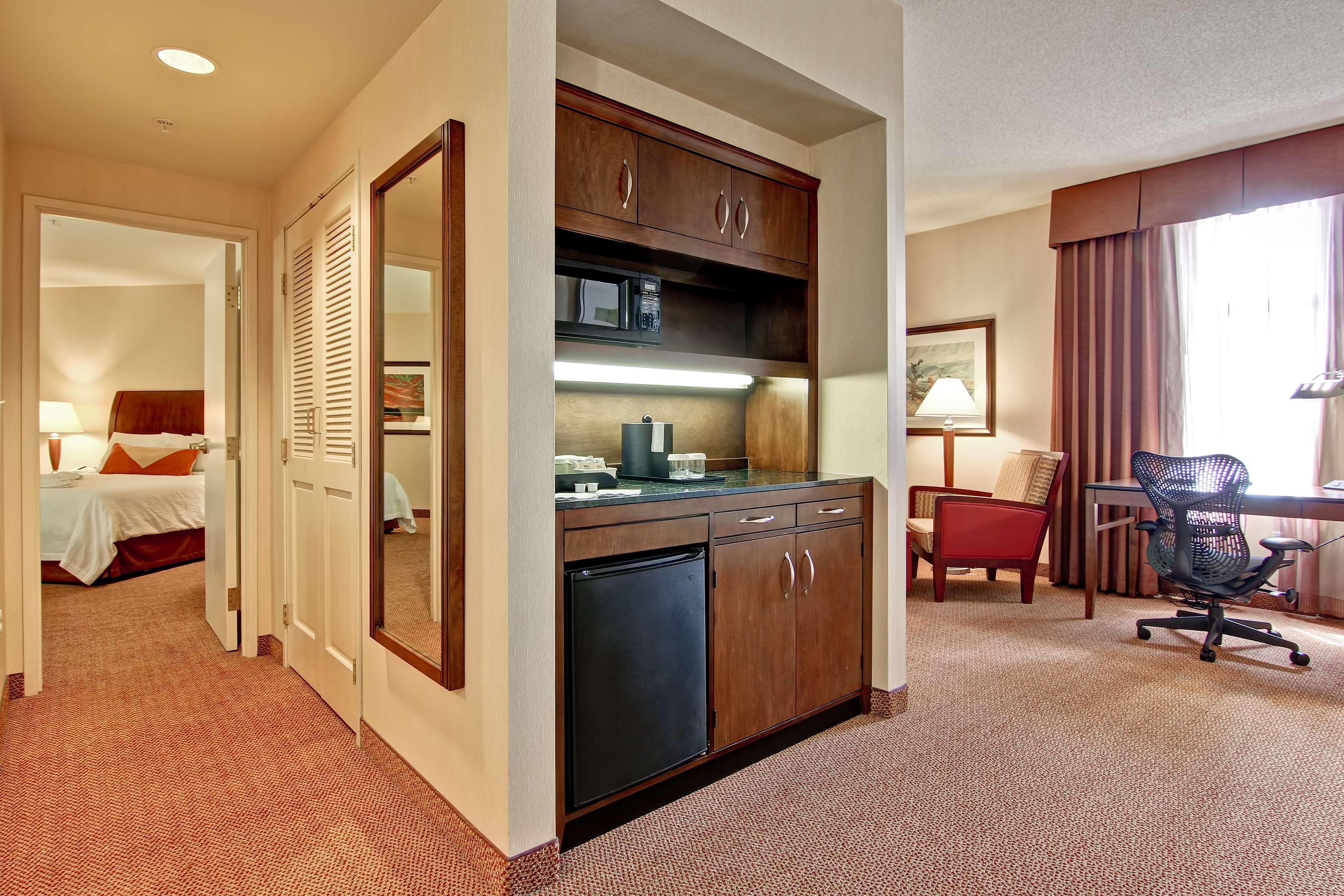 Hilton Garden Inn Calgary Airport Eksteriør bilde