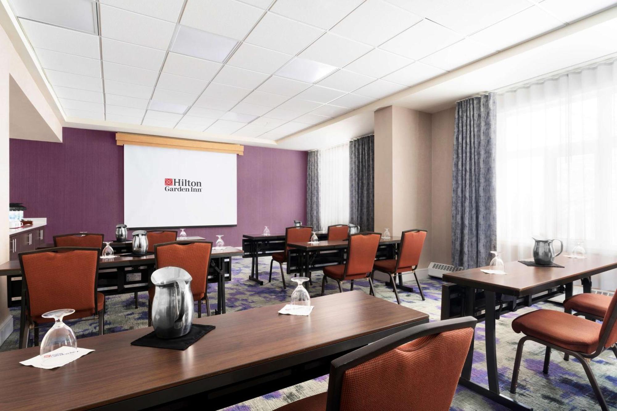 Hilton Garden Inn Calgary Airport Eksteriør bilde